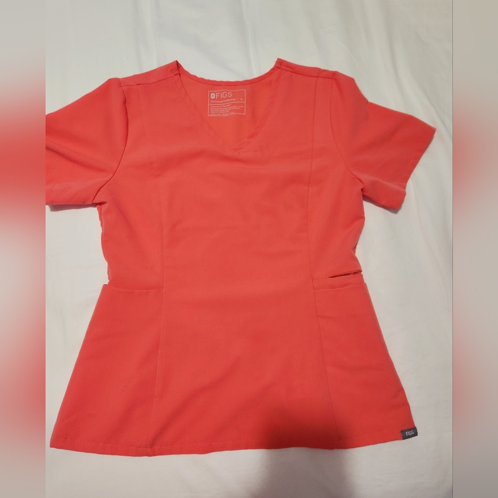 Figs Top coral size Small. Discontinued style